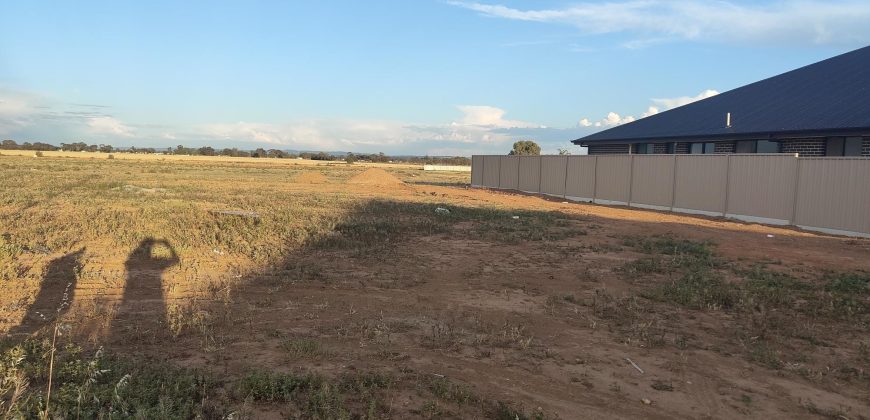 Large Fully Serviced Allotment